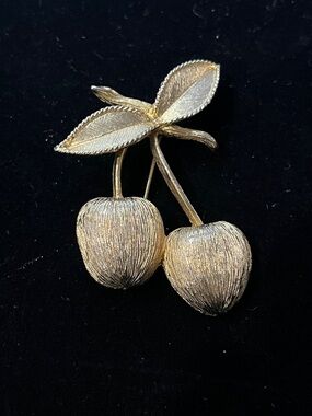 1644 Sarah Coventry Golden Cherries Brooch